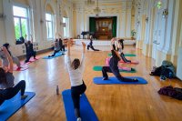 Gesund und entspannt mit Yoga