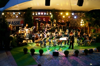 Erfolgreiche Open-Air-Konzerte der BORG Bigband